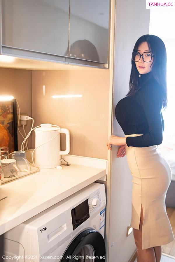 Coral 顾乔楠 [XiuRen秀人网]高清写真图 2021.11.15 No.4212 顾乔楠Cora第26张图片